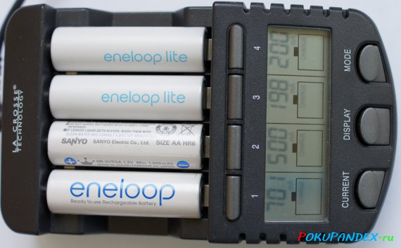 Зарядное устройство La Crosse BC-700 с аккумуляторами Sanyo Eneloop
