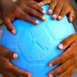 Неубиваемый мяч от проект One World Play Project или удивительные вещи из буржуйнета